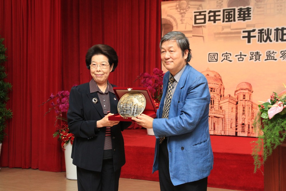 &nbsp;&nbsp;&nbsp;&nbsp;