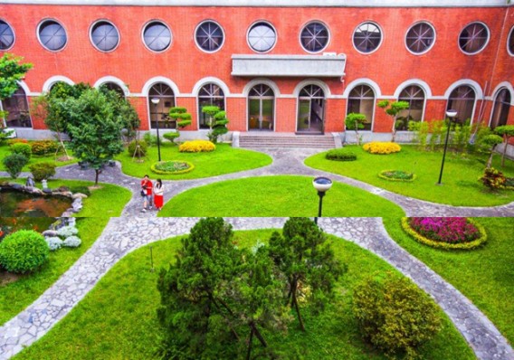 監察院古蹟中庭花園