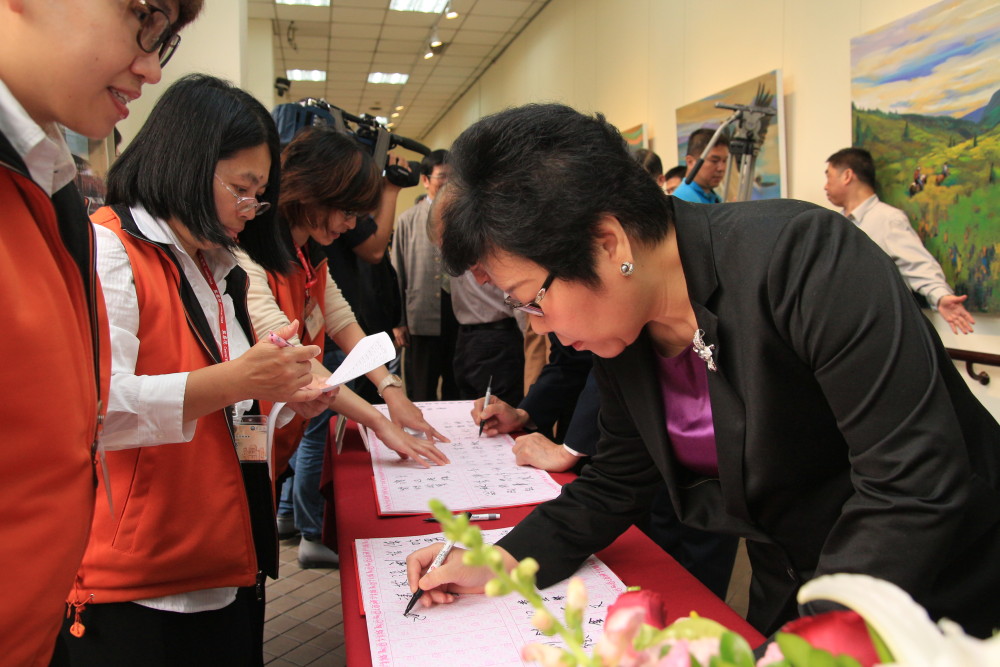 &nbsp;&nbsp;&nbsp;&nbsp;