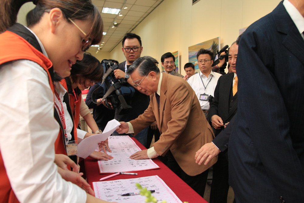 &nbsp;&nbsp;&nbsp;&nbsp;