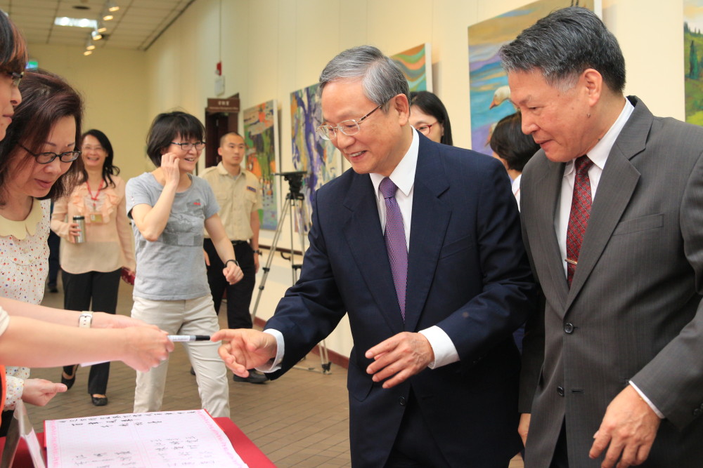 &nbsp;&nbsp;&nbsp;&nbsp;